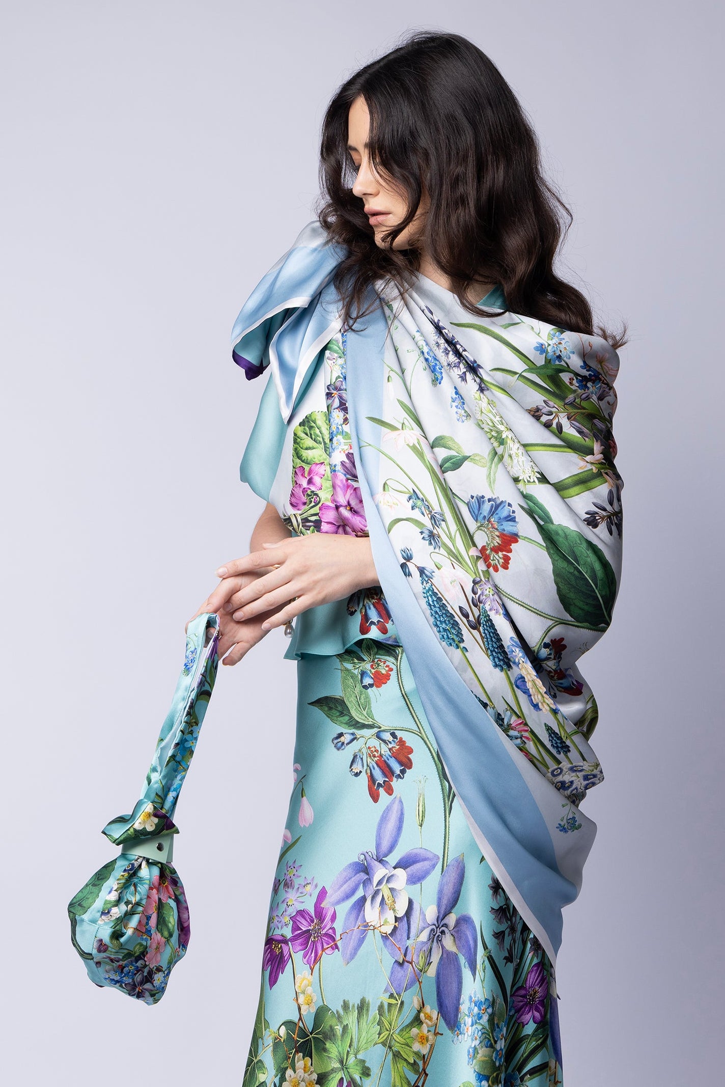 Ava Large silk double-sided scarf